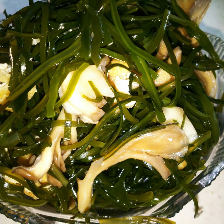 切り昆布と舞茸と油揚げの煮物 レシピ 作り方 By ハム太郎 7473 楽天レシピ